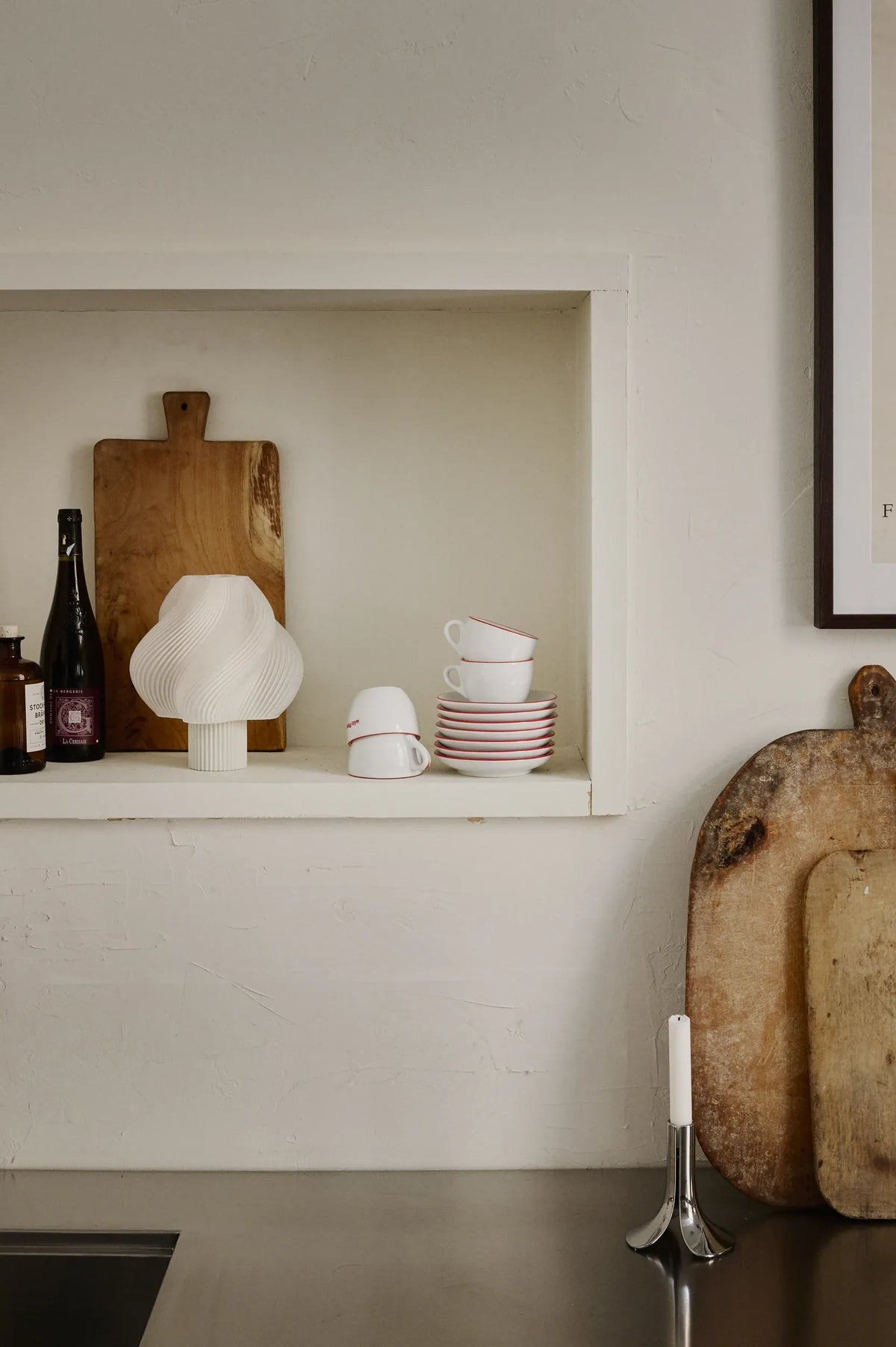 Lampe portable Soft Serve Vanilla dans une niche