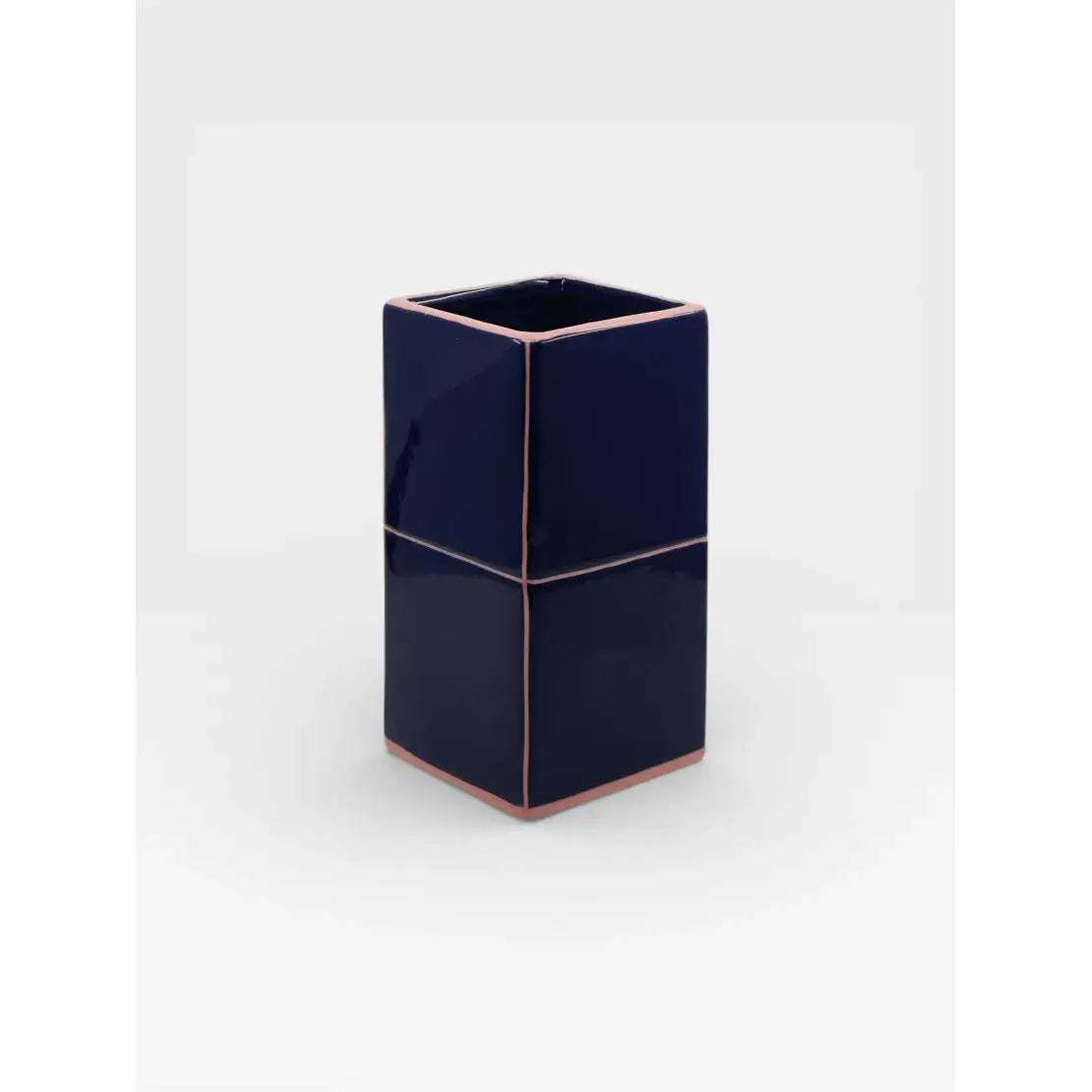 Vase en céramique bleu et rose vue de profil