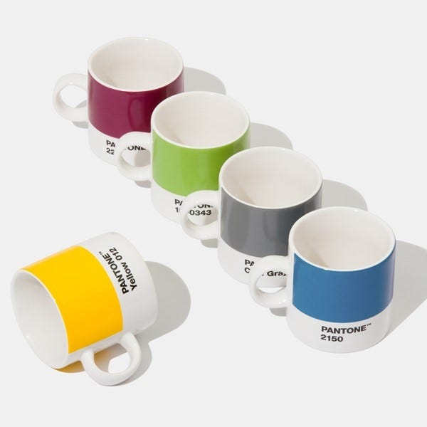 Tasse à café en porcelaine Yellow 012 - Pantone