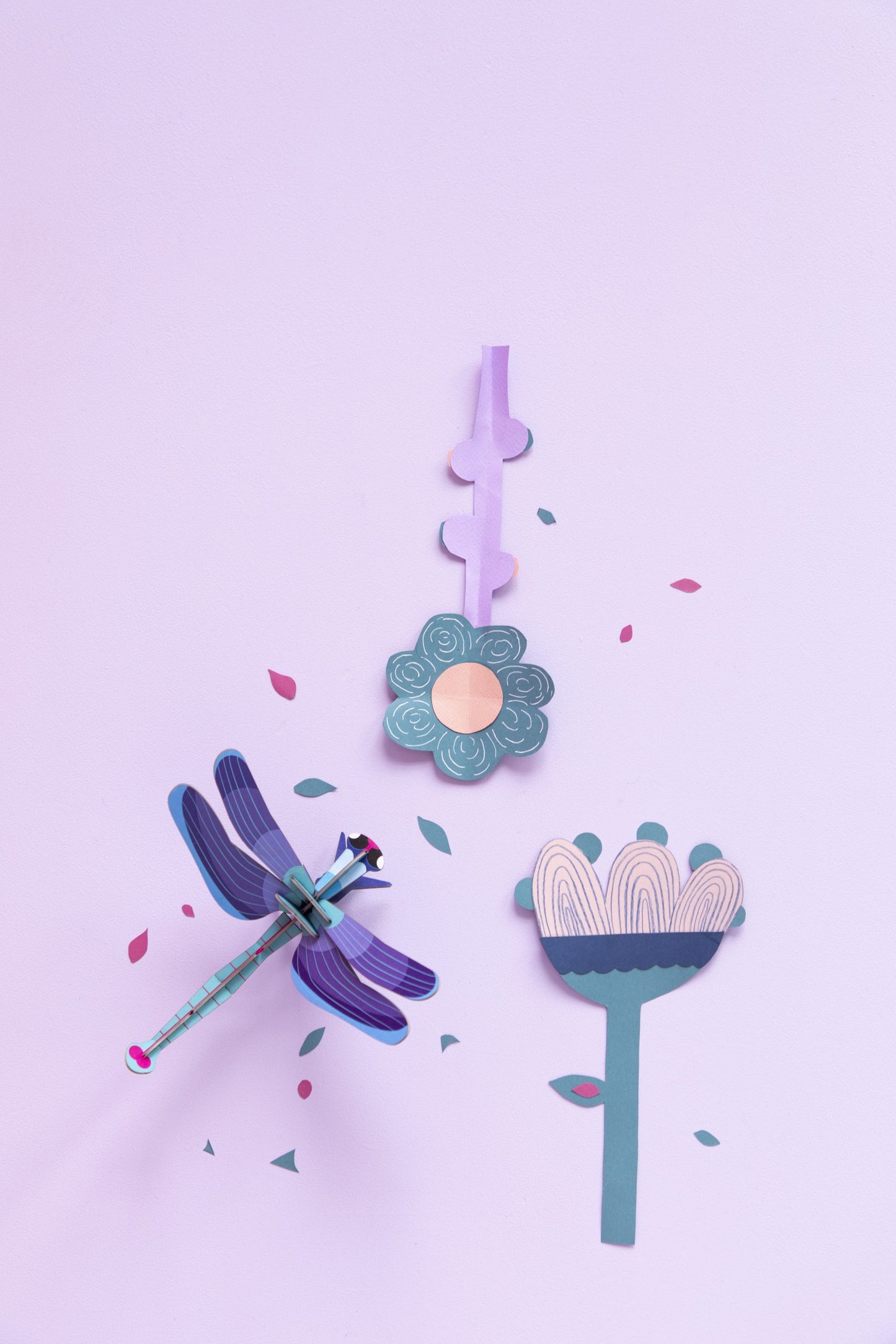 Libellule Saphire - insecte DIY en carton recyclé - Studio Roof