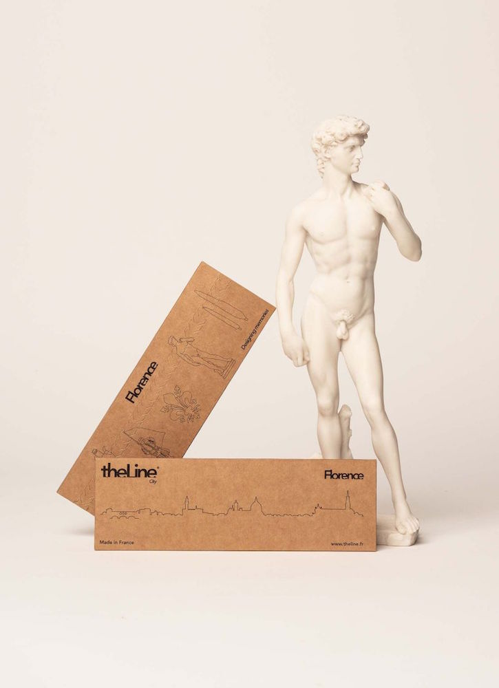 The Line Mini Florence - silhouette de ville en acier sur support cartonné - The Line