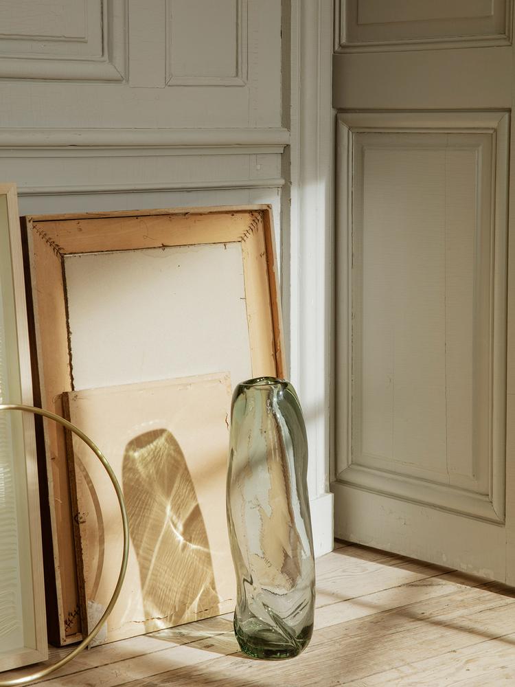 Water Swirl Vase - vase en verre vert - Ferm Living