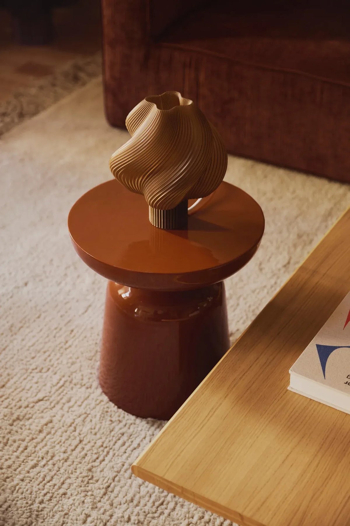 Lampe de table Soft Serve Caramel dans un intérieur