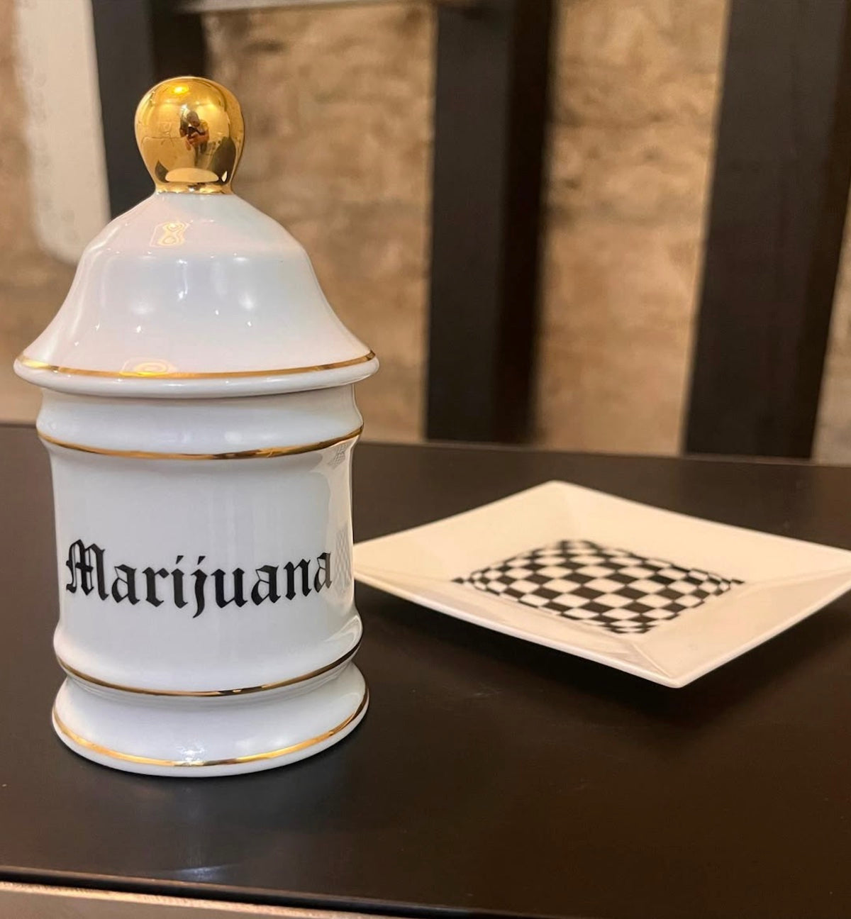 Pot d'apothicaire marijuana- Alba Ignis