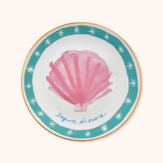 Assiette en porcelaine décor coquillage de la collection La Tavola Scomposta par Bitossi Home