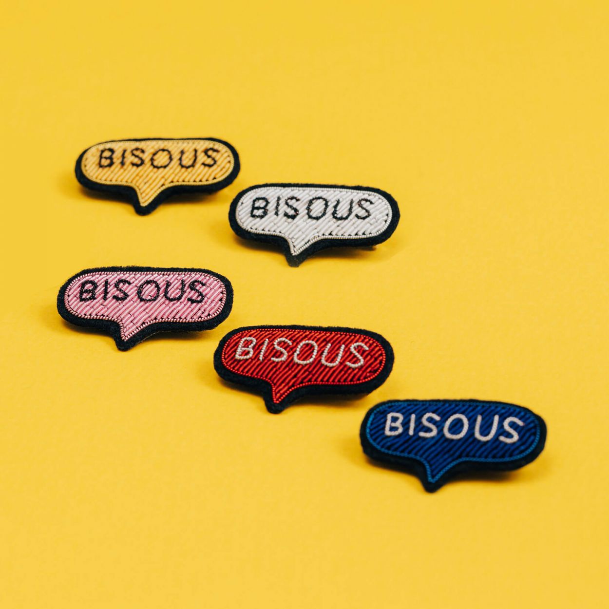 Bisous Rose - Broche Brodés Main - Macon&Lesquoy