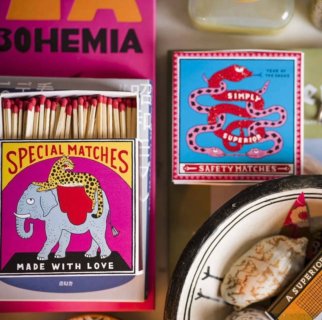 Éléphant et Serpent - Boîte d'allumettes - Archivist Gallery