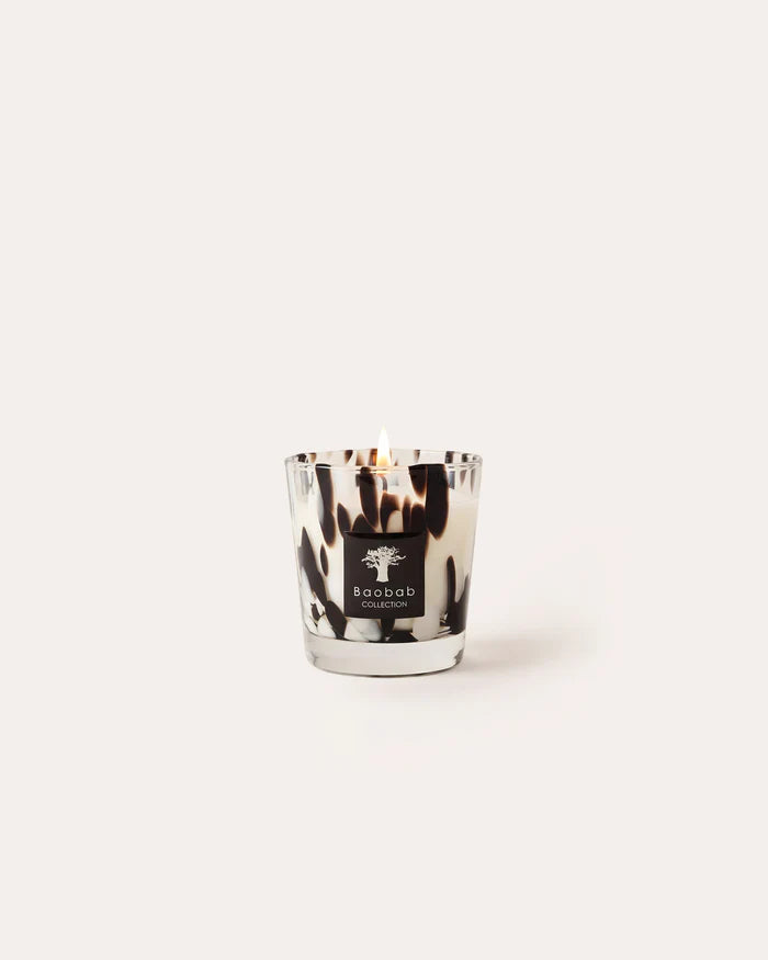 Bougie Baobab Black Pearls MAX 08 Petite allumée