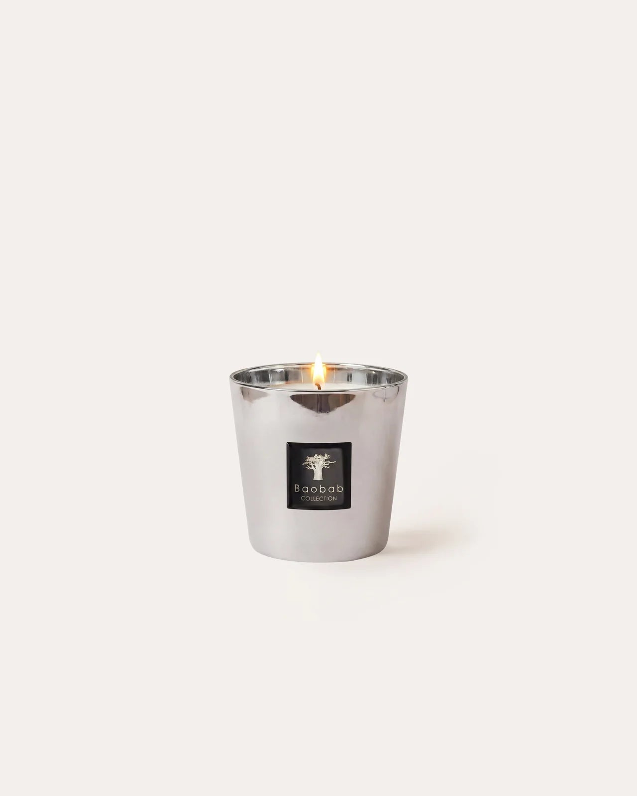 Bougie Baobab Collection Platinum MAX 08 Petite allumée