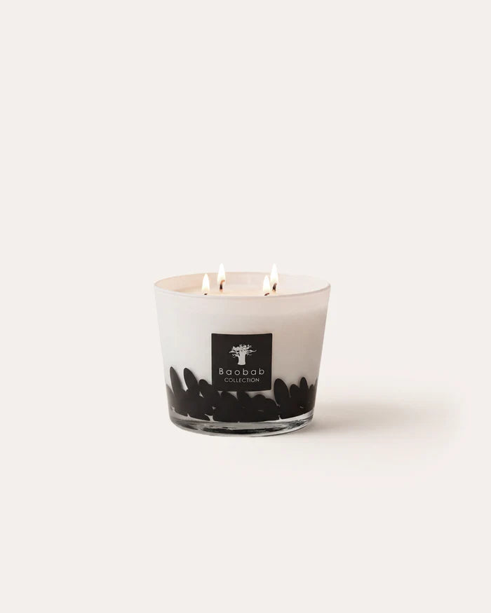 Bougie Feathers Baobab Collection Max 10 Classique en verre opalin et plumes noires