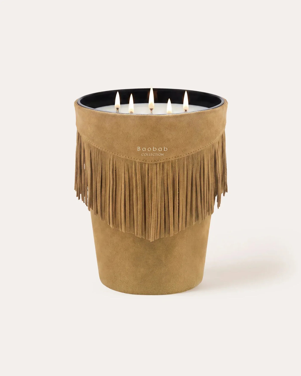 Bougie parfumée Wild Bill en cuir cognac à franges, format Grande MAX 24, Baobab Collection