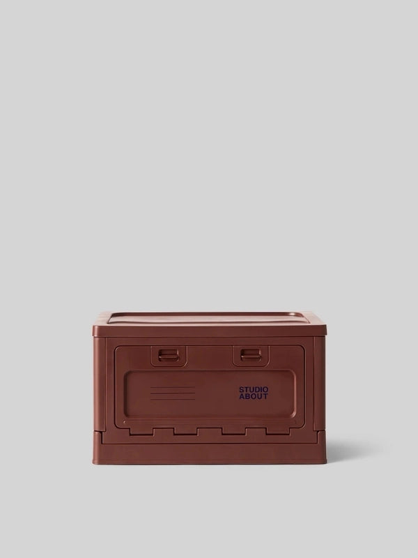 Box marron Medium Studio About vue de face