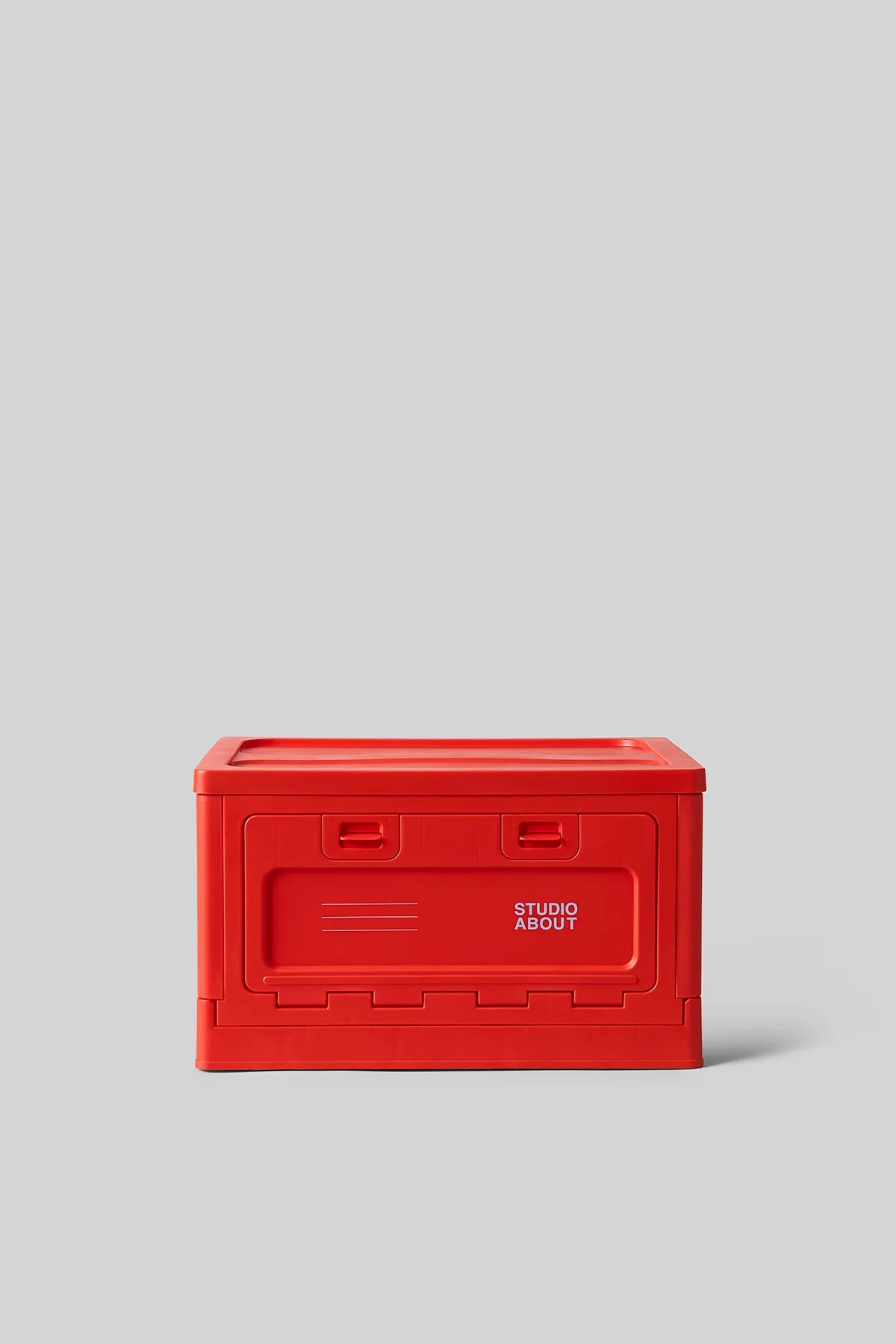 BOX Medium Rouge Studio About, boîte de rangement empilable vue de face