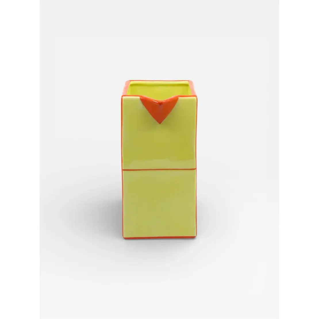 Carafe en céramique jaune et orange design graphique vue de face
