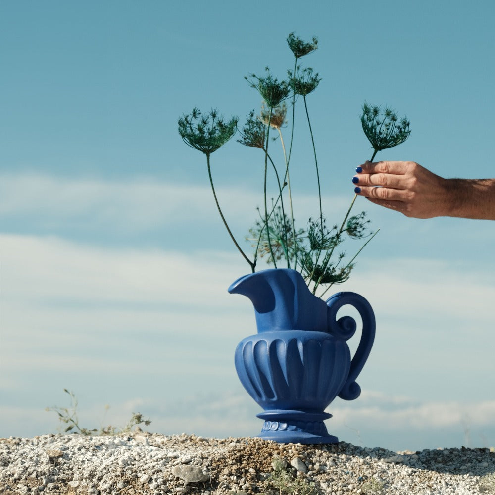 Caraffa Magna Graecia Seletti - Vase Carafe en terracotta bleu Cobalt