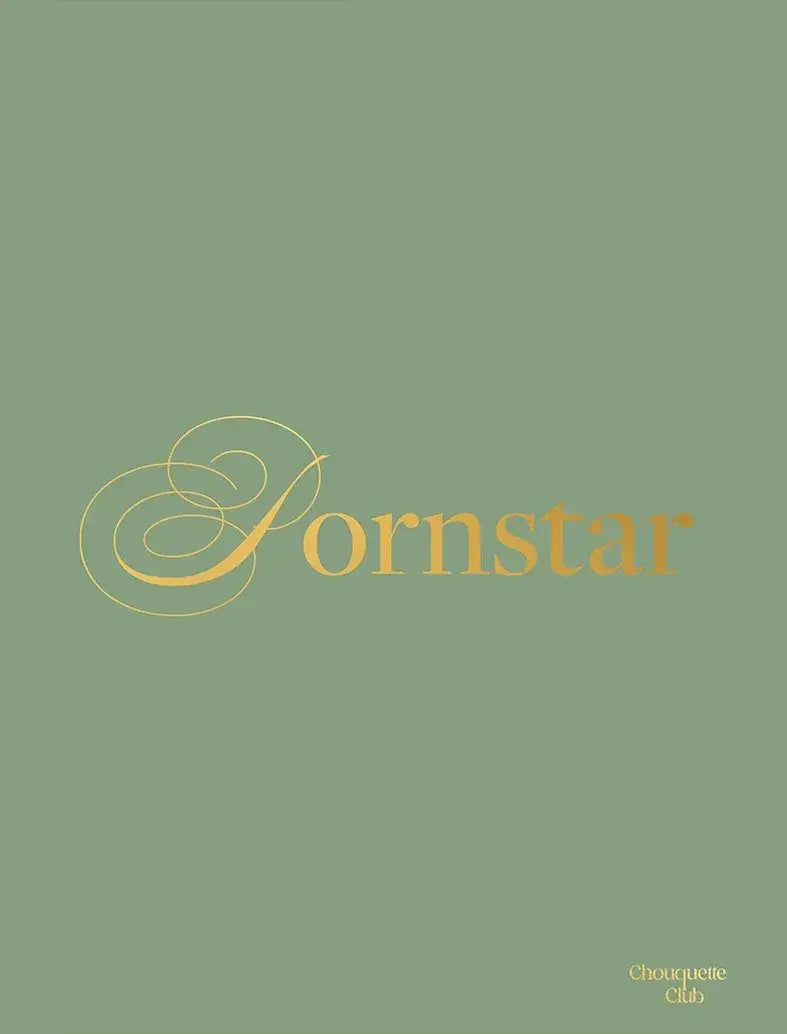 Affiche "Pornstar", texte doré sur fond vert kaki