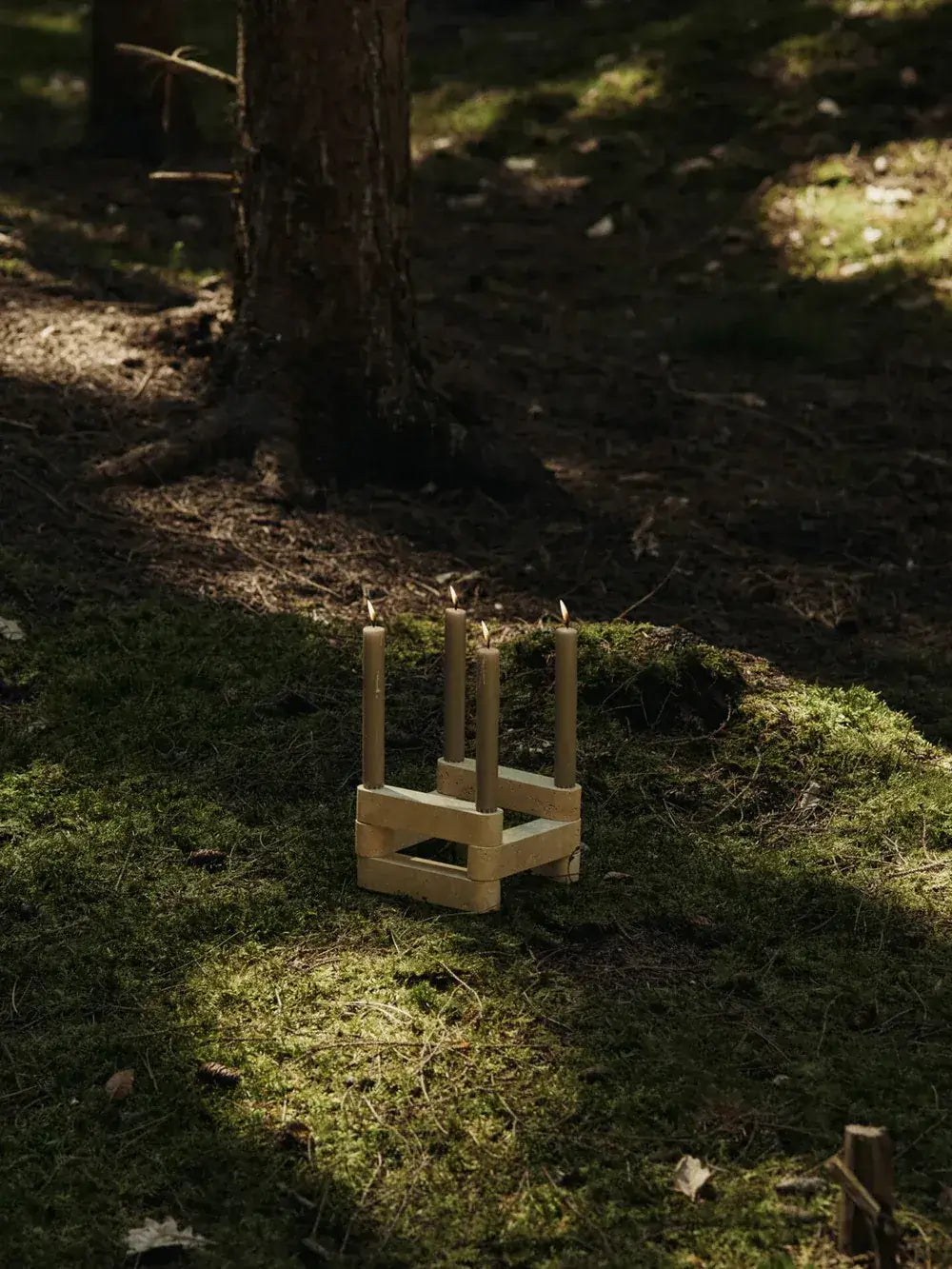 Bougeoir Travertin au milieu de la nature