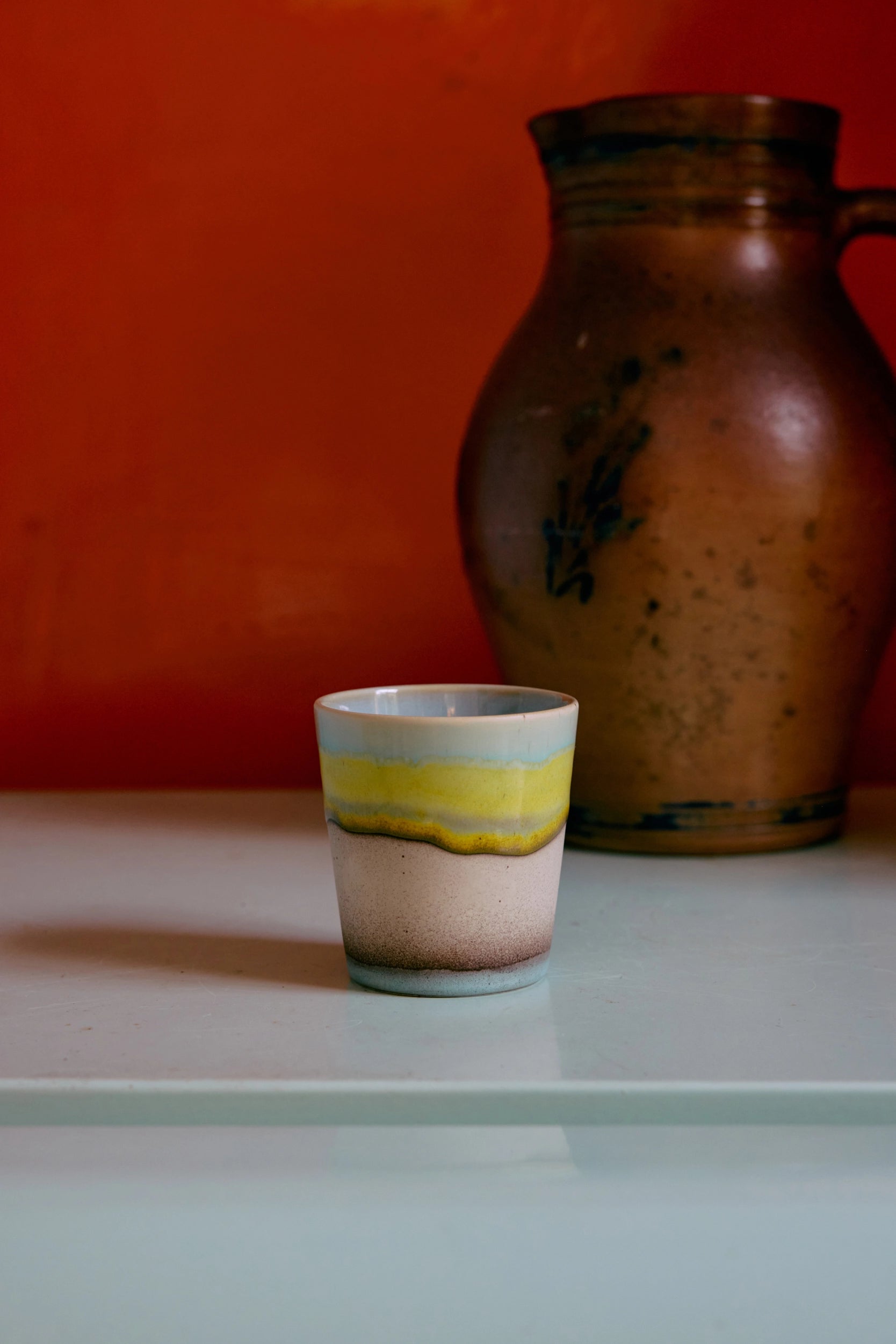 Tasse à café en céramique Pop Art bleue, jaune et crème