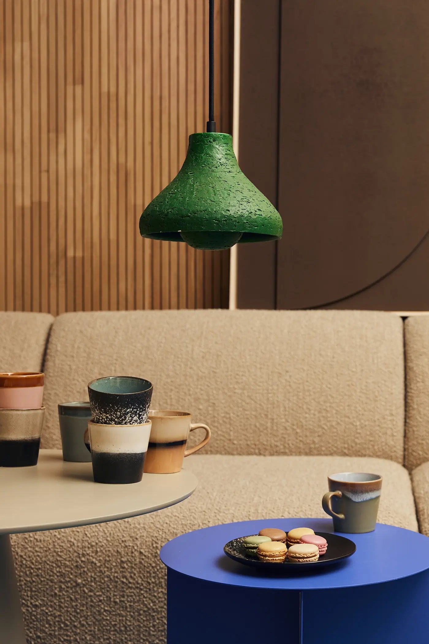 Tasses et mugs HKLiving dans un salon