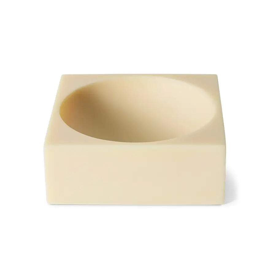 Grand Pop Cube Crème sur fond blanc