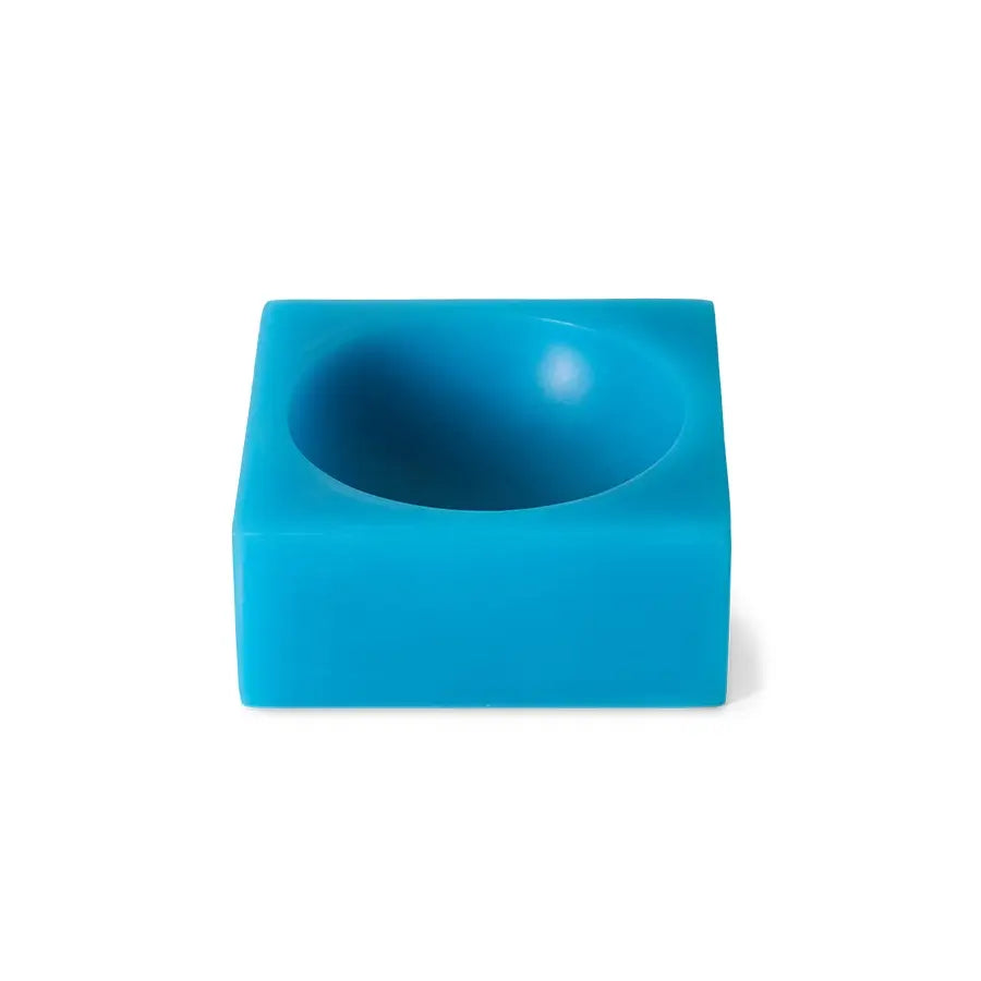 Petit Pop Cube Bleu sur fond blanc