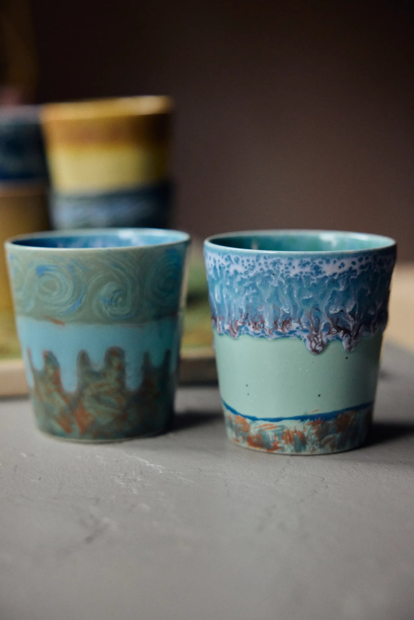 Vue rapprochée des tasses à café Van Gogh Self Portrait