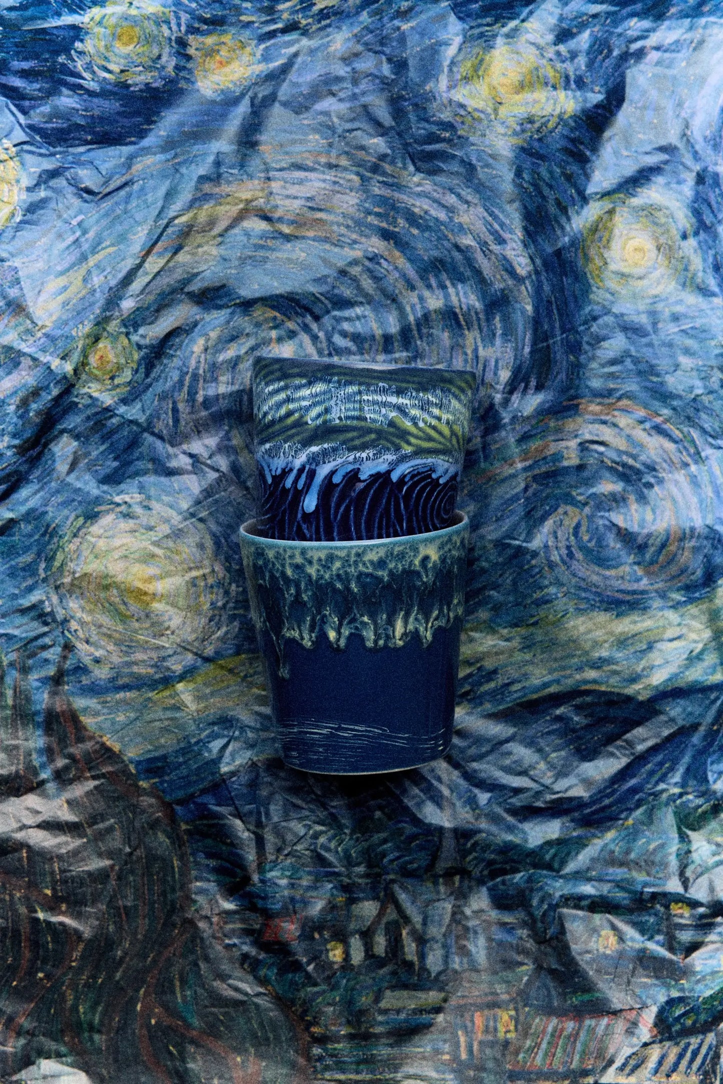 Tasses à café Van Gogh Starry Night enveloppées dans du papier coloré