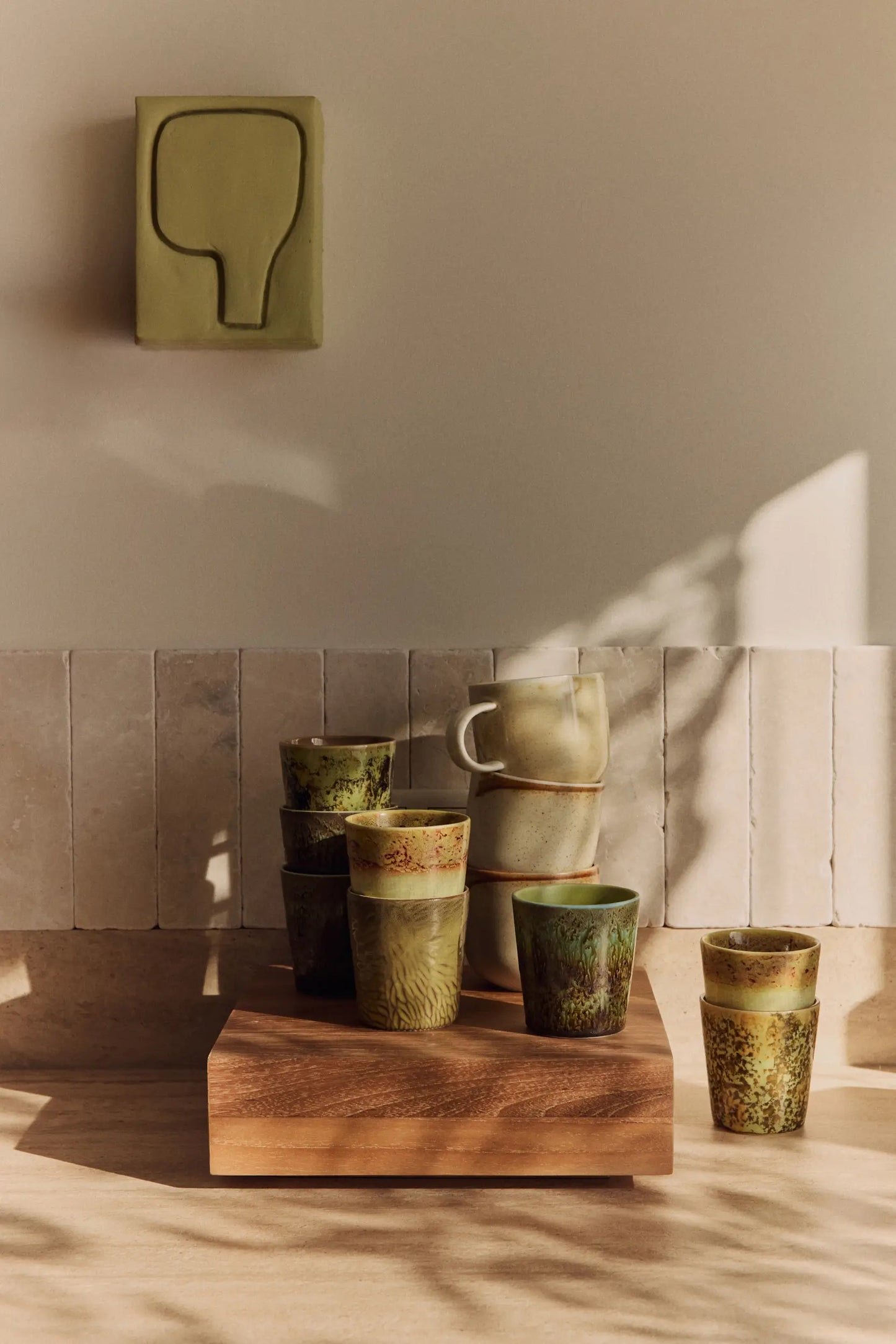 Tasses à café Van Gogh Sunflowers sur un plan de travail