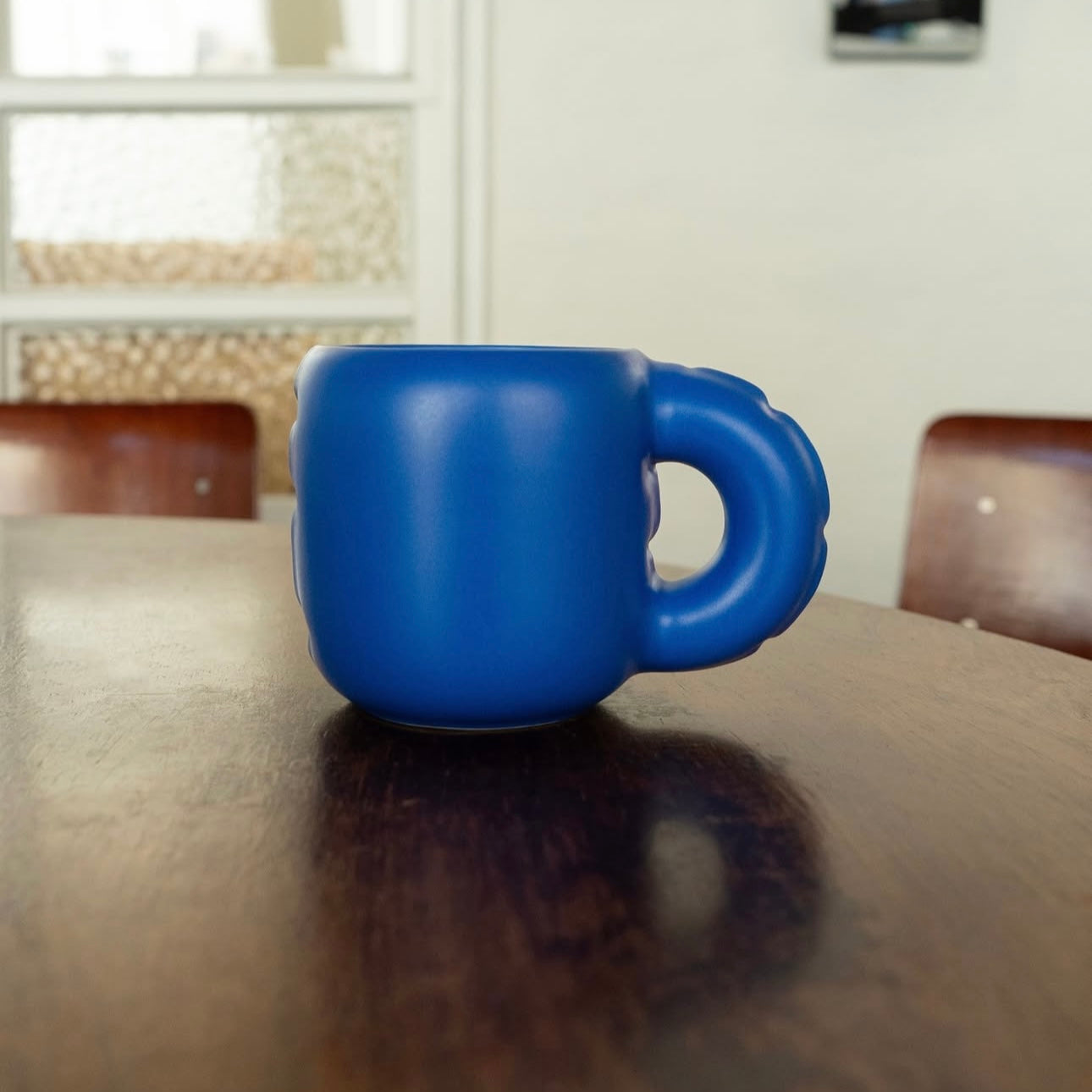 Mug Gaston en céramique Indigo - Home Studyo
