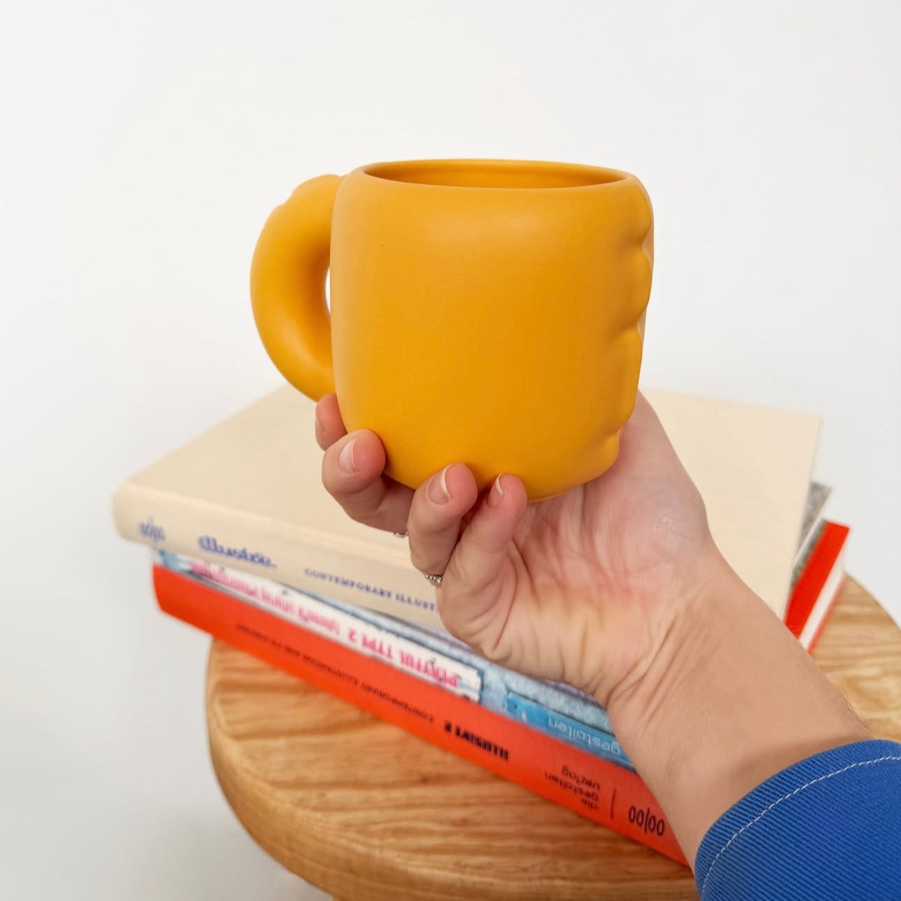 Mug Gaston en céramique Yolk - Home Studyo
