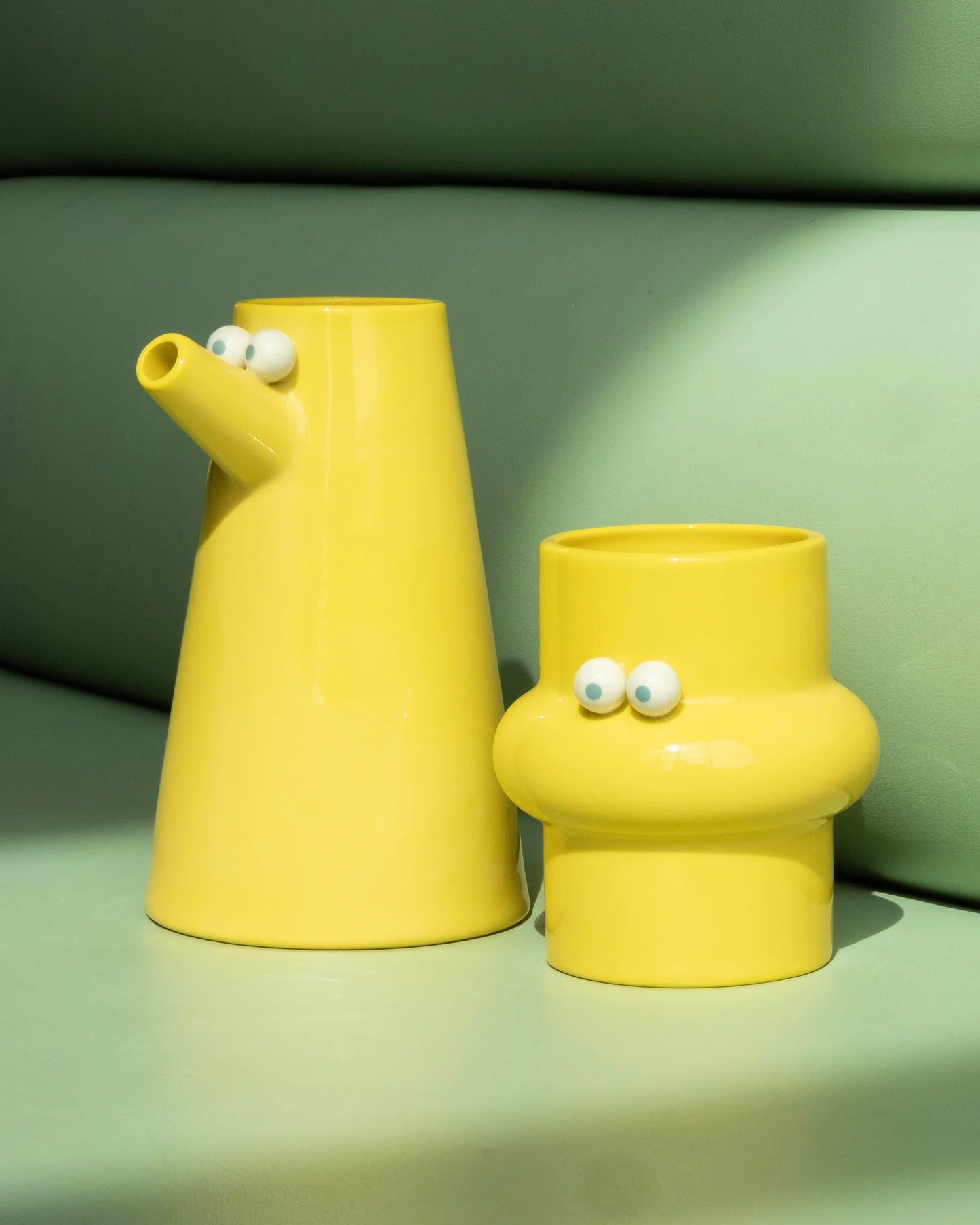 The Jug et Cute Cup - Carafe et Tasse Jaune - Home Studyo x Lucas Zanotto
