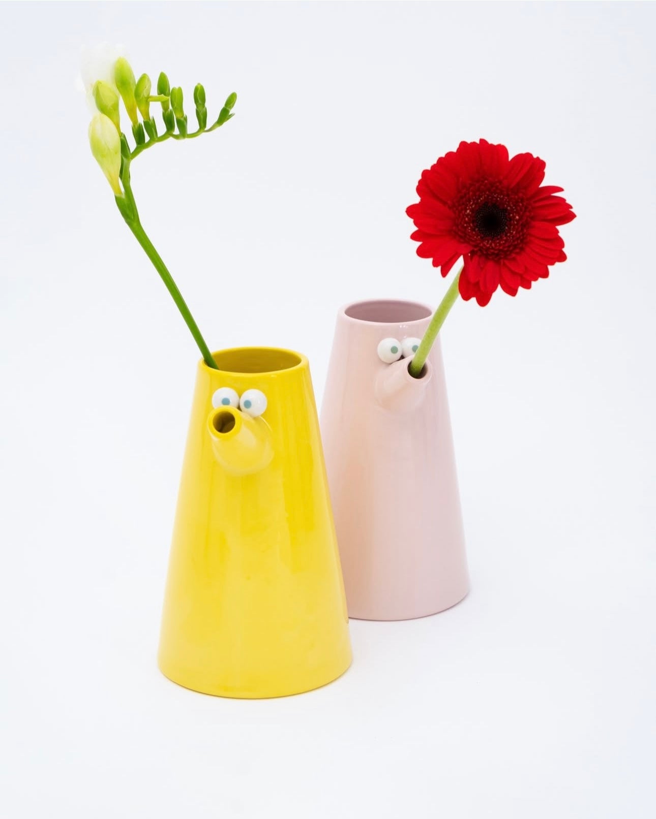 The Jug - Carafe Jaune et Rose - Home Studyo x Lucas Zanotto