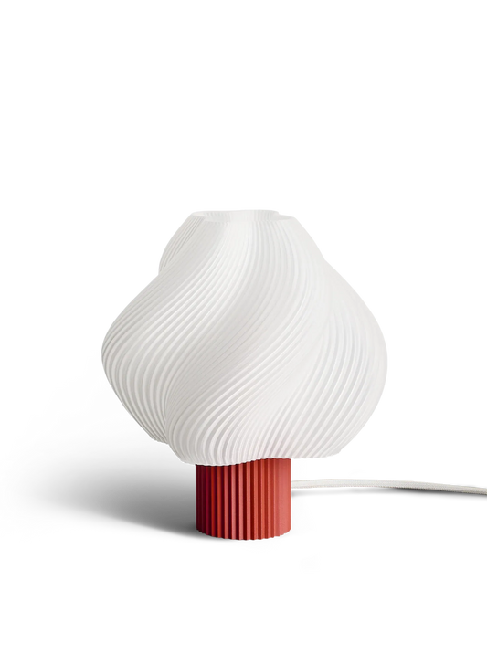 Lampe de table Soft Serve rhubarbe de Crème Atelier (rouge corail)