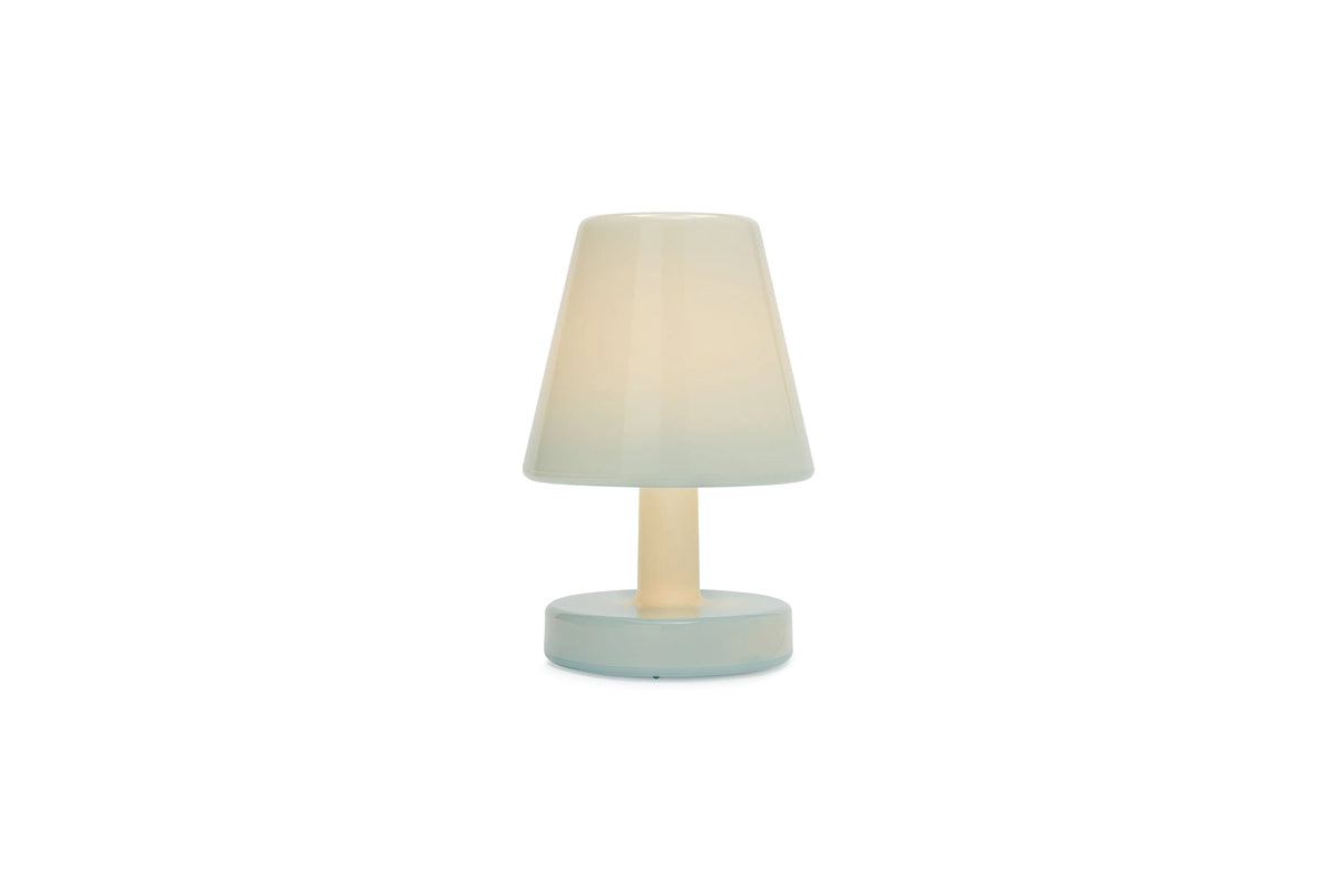 Lampe Edison The Ambiance Pale blue Fatboy allumée