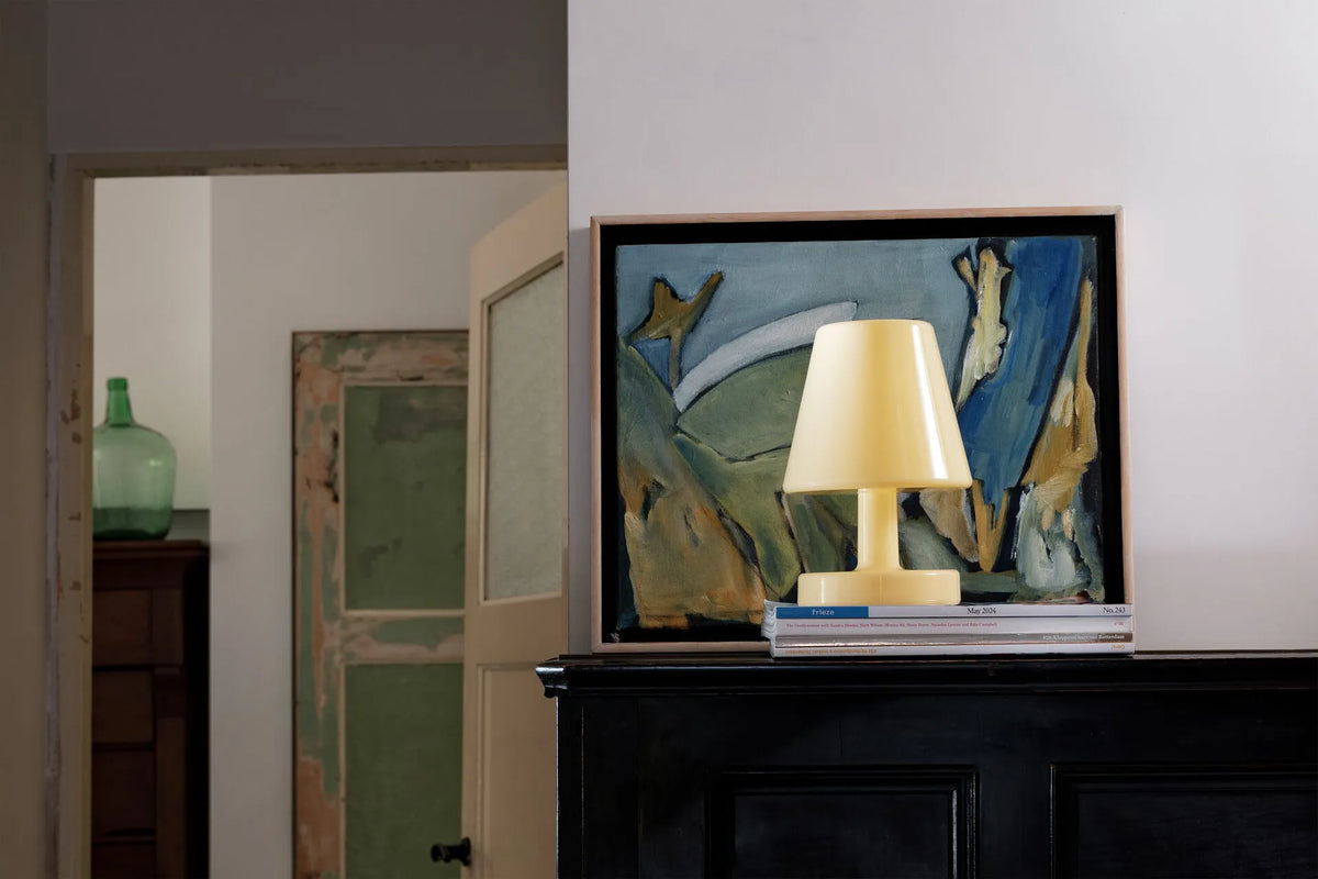 Lampe Edison The Ambiance jaune Fatboy dans un intérieur