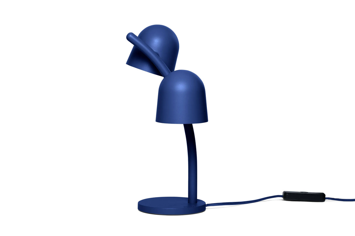 Lampe Little Lebow Cobalt Blue Fatboy vue de dos