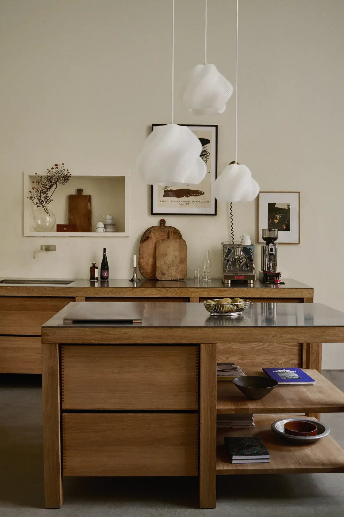 Lampes suspendues Soft Serve Natural dans un intérieur