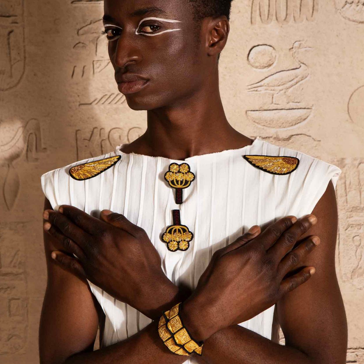 Doum - Broche Brodée Main