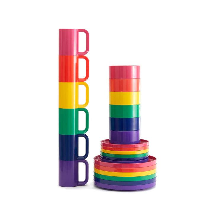 Vaisselle Max Rainbow de Heller - set de 6 assiettes empilables aux couleurs de l'arc en ciel - Design Leila et Massimo Vignelli 1964 