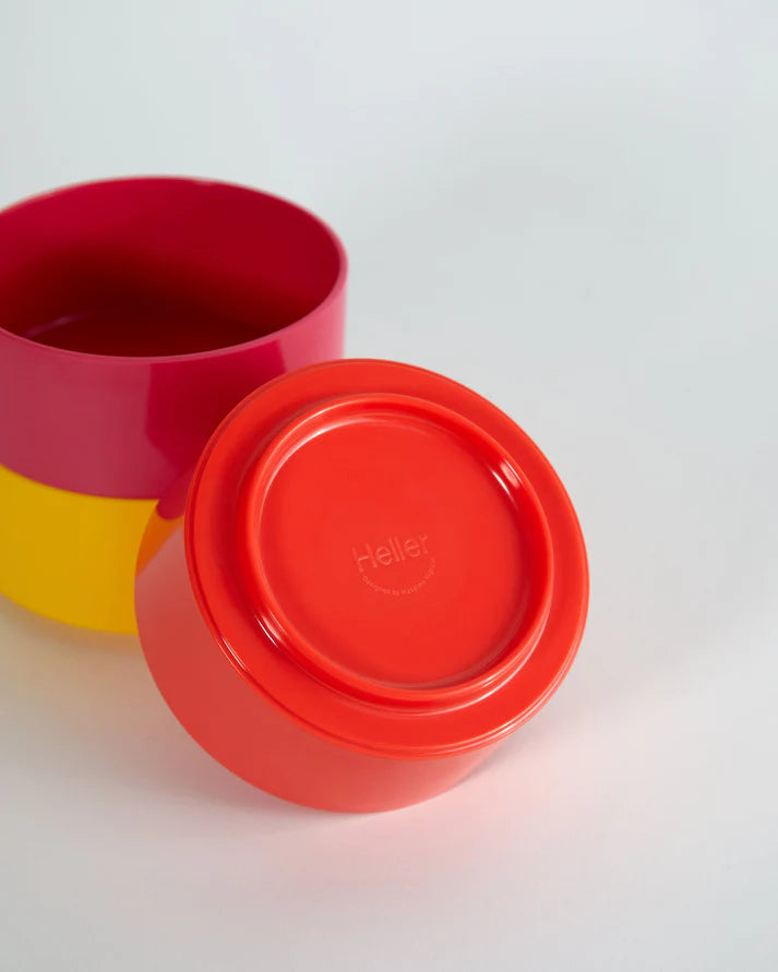 Vaisselle Max Rainbow de Heller - set de 6 bols empilables aux couleurs de l'arc en ciel - Design Leila et Massimo Vignelli 1964 