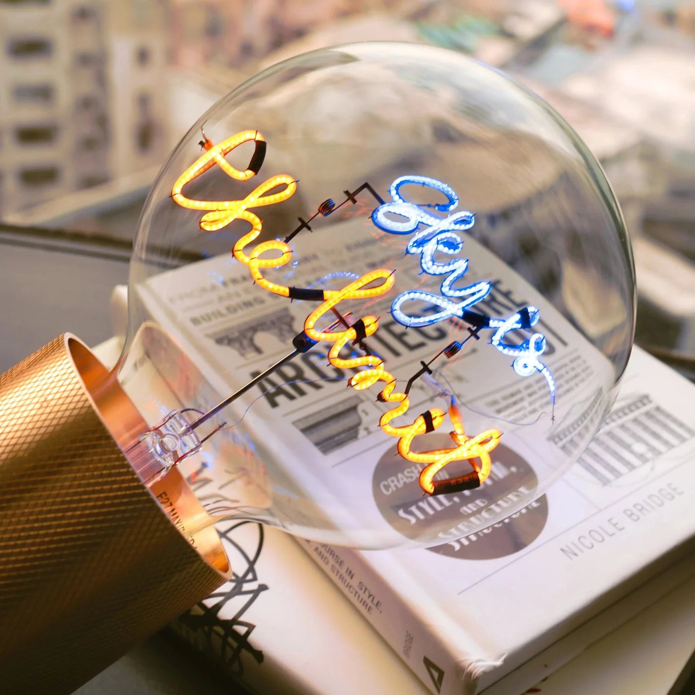 Ampoule à message Sky is the limite :message Sky is en led bleu et the limit en med jaune