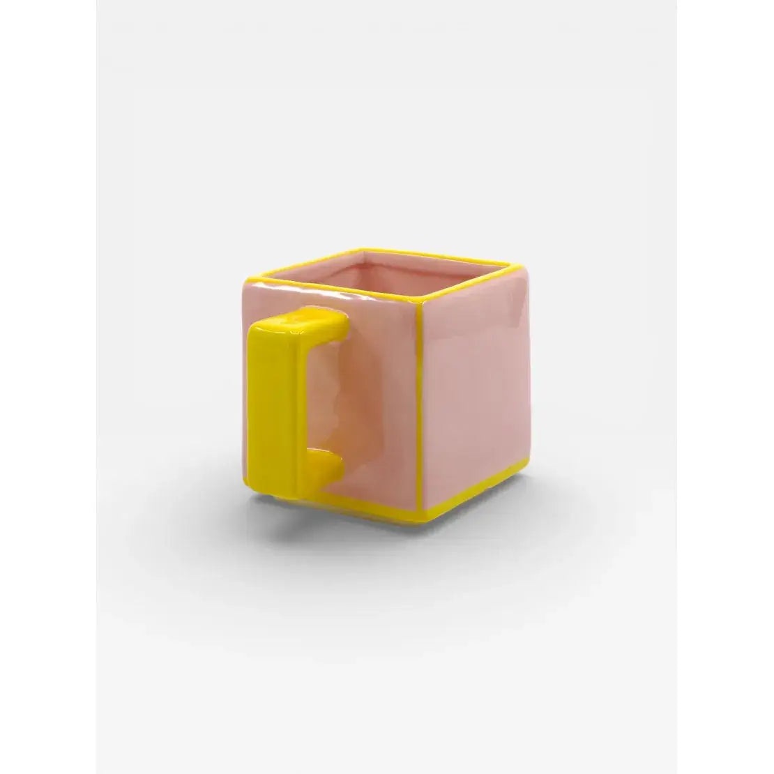 Mug en céramique rose et jaune design graphique Tile vu de dos