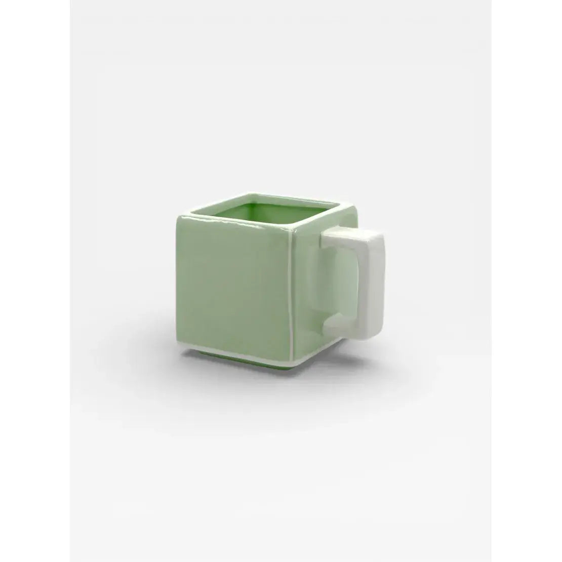 Mug en céramique vert et blanc design graphique Tile vu de trois quarts