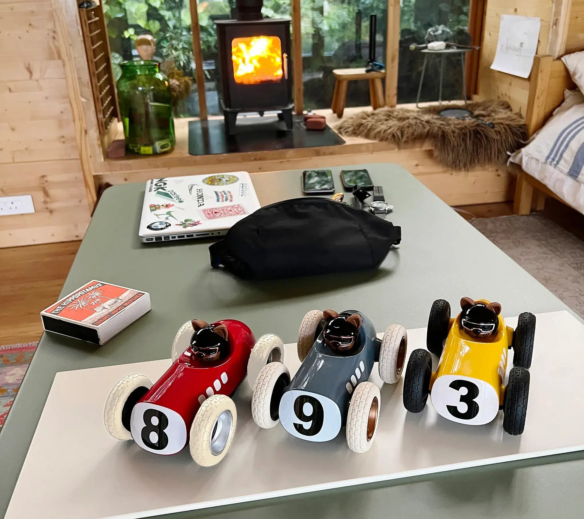 Voitures miniatures Playforever collection Egg