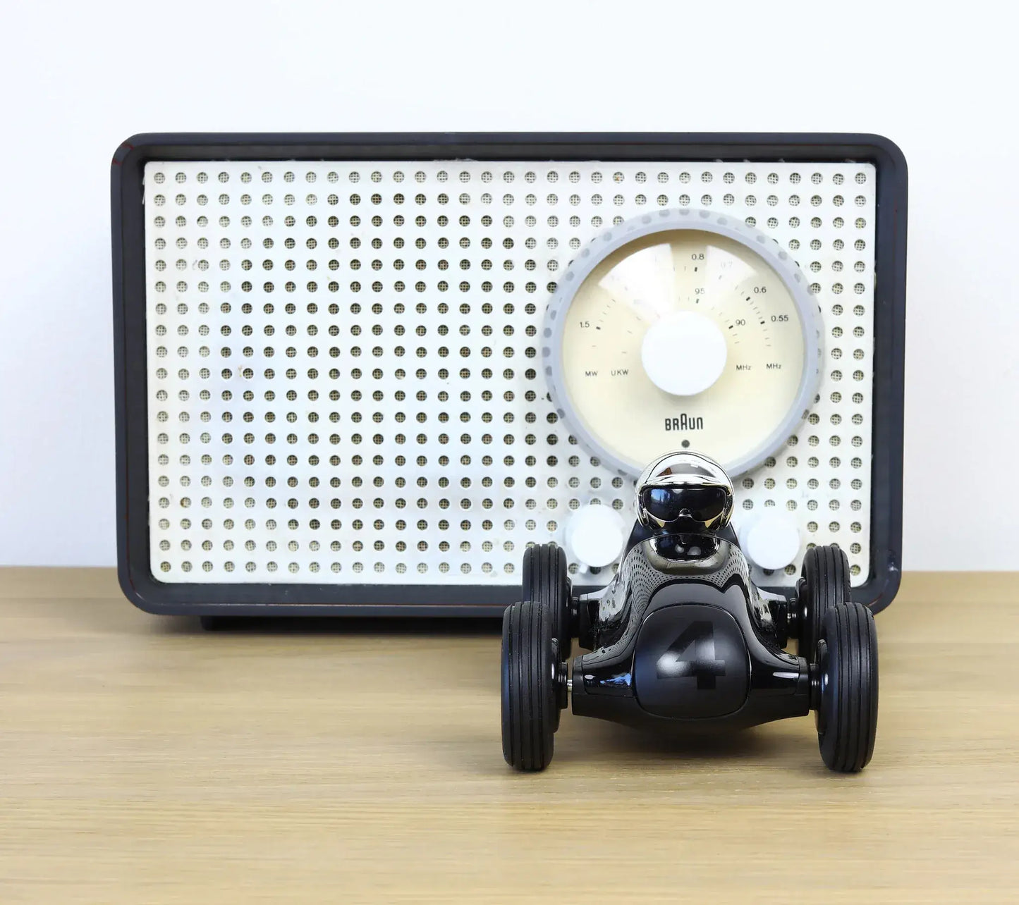 Voiture miniature Playforever Loretino Verona noire design vintage