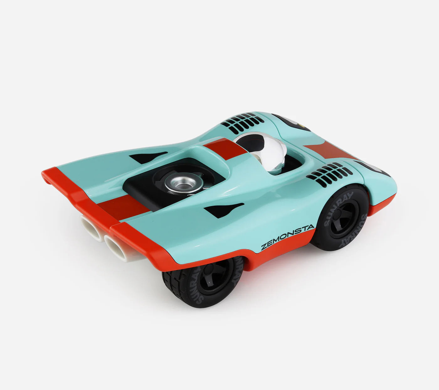 Détail arrière de la voiture jouet Playforever Zemonsta Klaus
