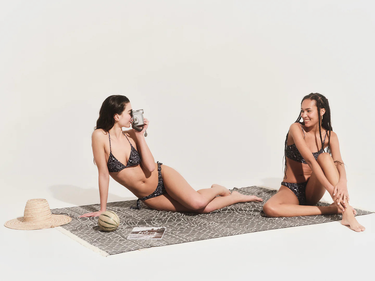 Serviette de plage Beach Towel Tinos Noir - Sun of a Beach