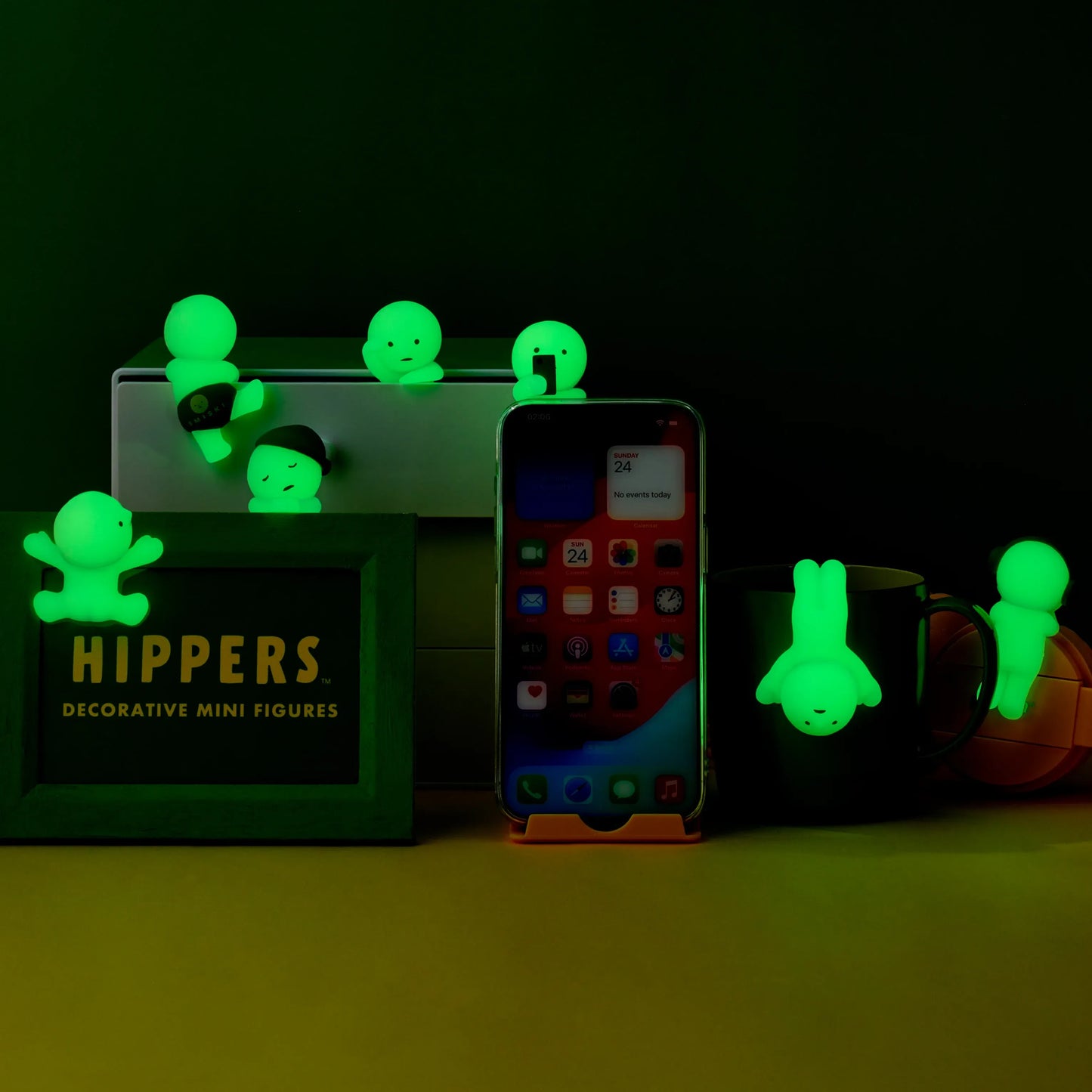 Les figurines Smiski Hippers brillent dans le noir