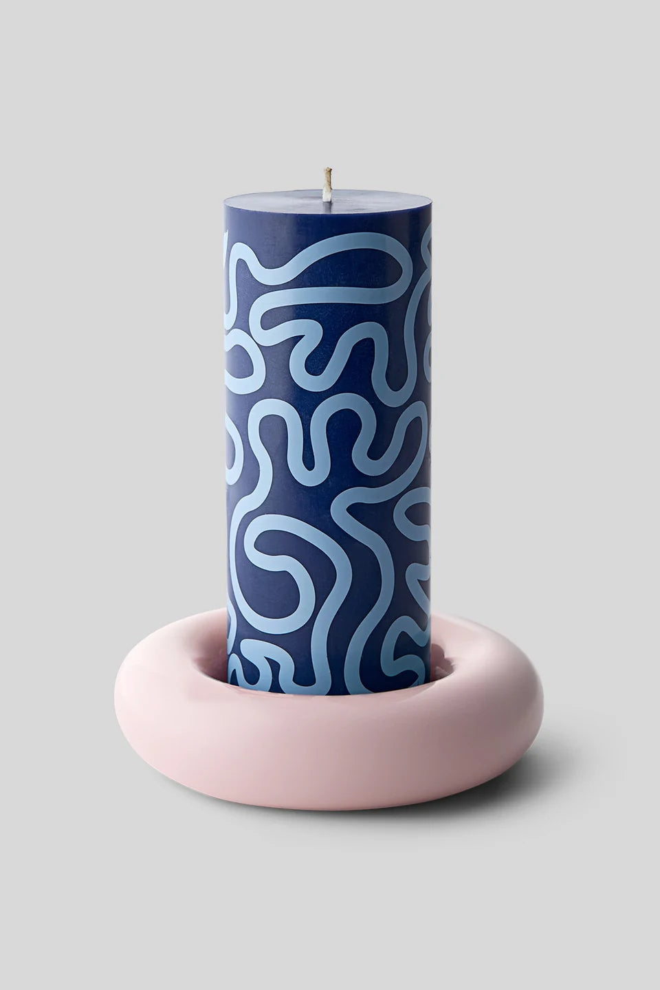 Bougeoir Bob large rose avec grande bougie bleue