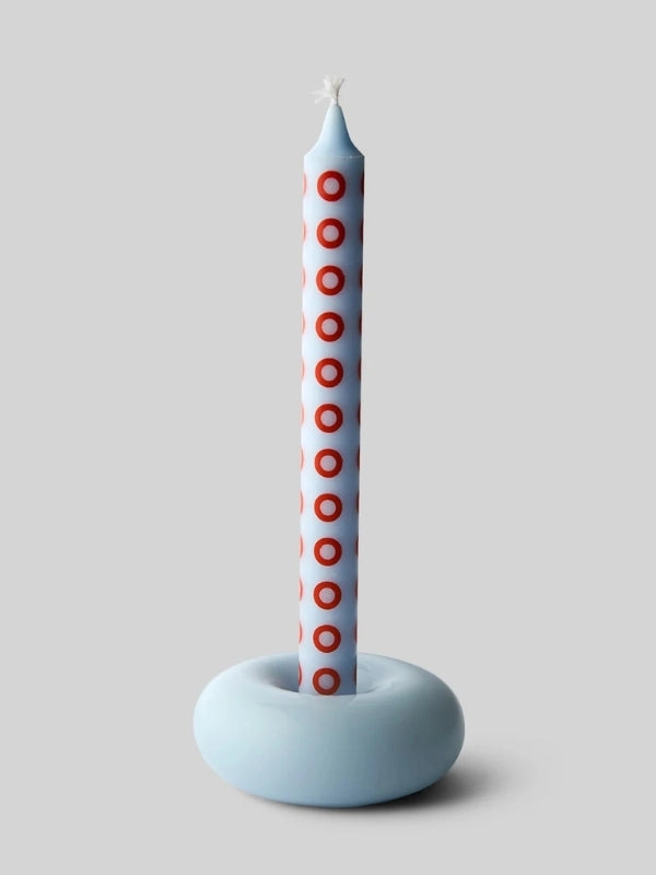 Petit bougeoir BOB bleu clair Studio About  avec sa bougie chandelle bleu clair aussi